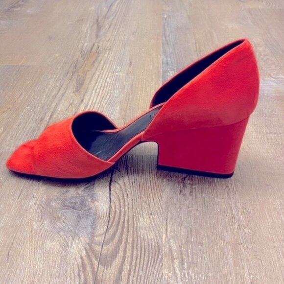 Uterqüe suede open toe block heels with leather lining and soles. Women's size 8 - Picture 8 of 13